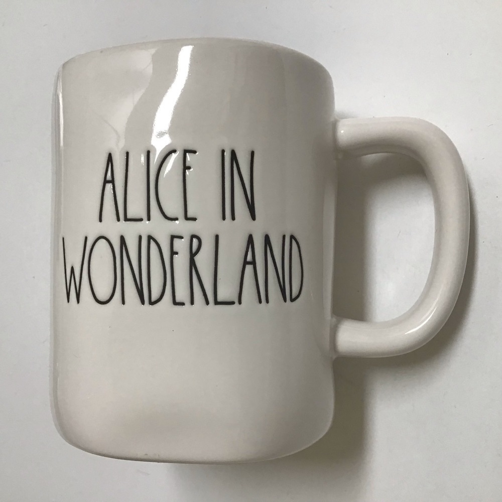 NEW Rae Dunn Artisan Disney Alice In Wonderland Mug Double Sided Alice Sitting - Picture 6 of 14